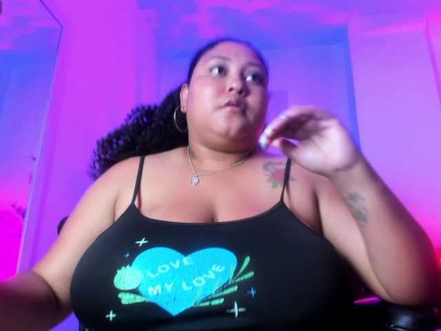 Ayliinn's BongaCams show and profile