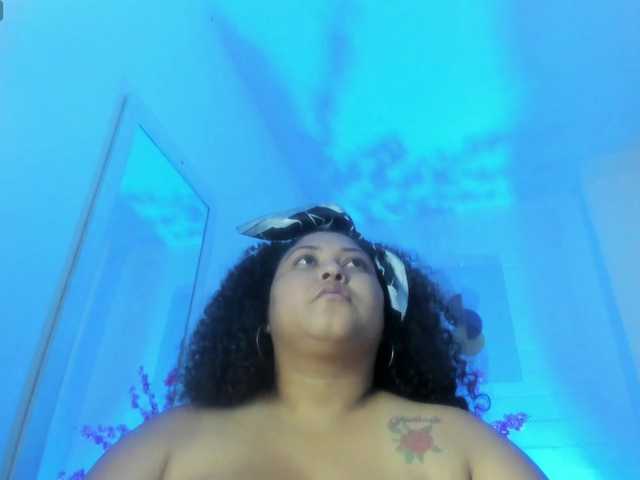 Ayliinn's BongaCams show and profile