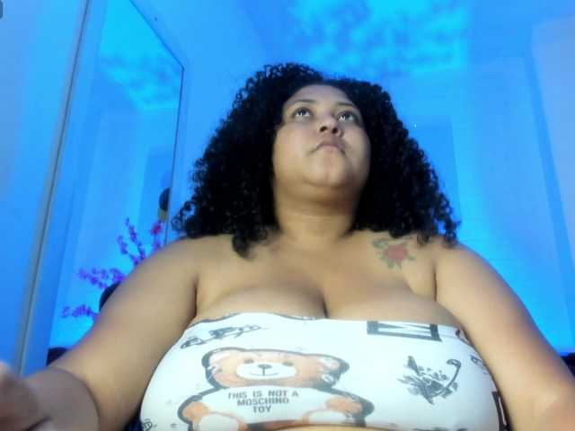 Ayliinn's BongaCams show and profile