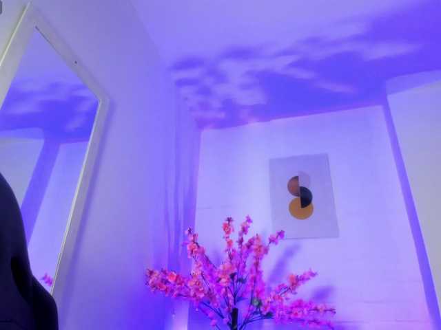 Ayliinn's BongaCams show and profile