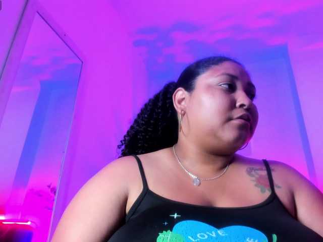 Ayliinn's BongaCams show and profile