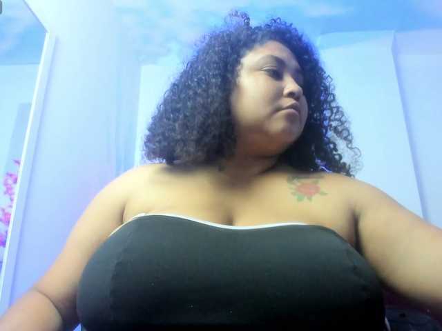 Ayliinn's BongaCams show and profile