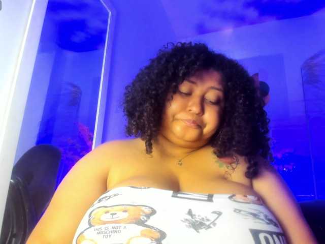 Ayliinn's BongaCams show and profile