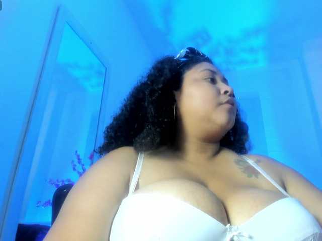 Ayliinn's BongaCams show and profile