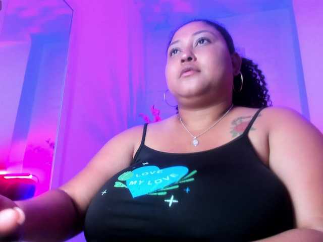 Ayliinn's BongaCams show and profile