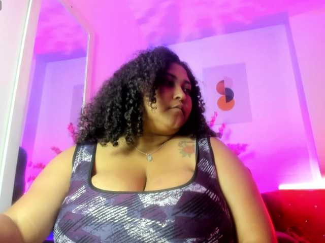 Ayliinn's BongaCams show and profile