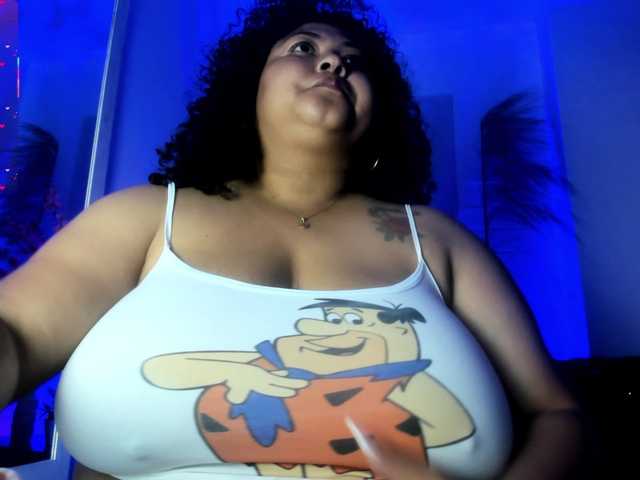 Ayliinn's BongaCams show and profile