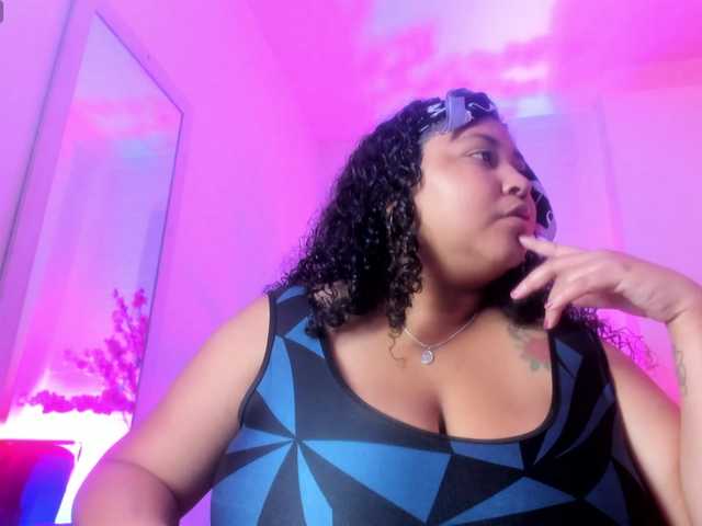 Ayliinn's BongaCams show and profile