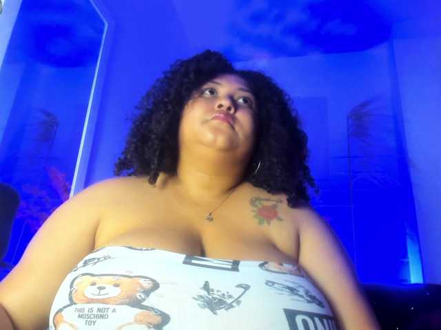 Ayliinn's BongaCams show and profile