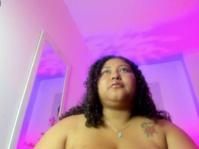 Ayliinn's BongaCams show and profile