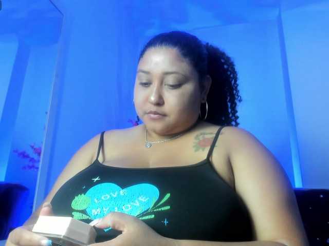 Ayliinn's BongaCams show and profile