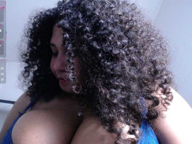 Ayliinn webcam bongacams model stream image