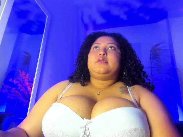 Ayliinn's BongaCams show and profile