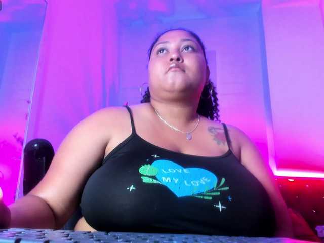 Ayliinn's BongaCams show and profile