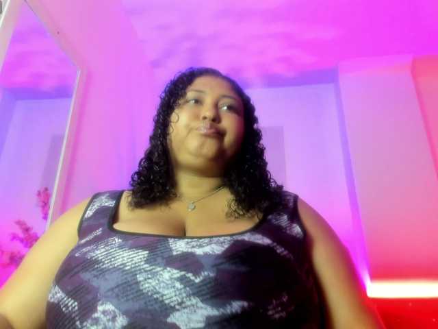 Ayliinn's BongaCams show and profile