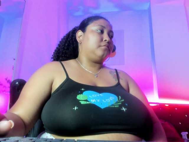 Ayliinn's BongaCams show and profile