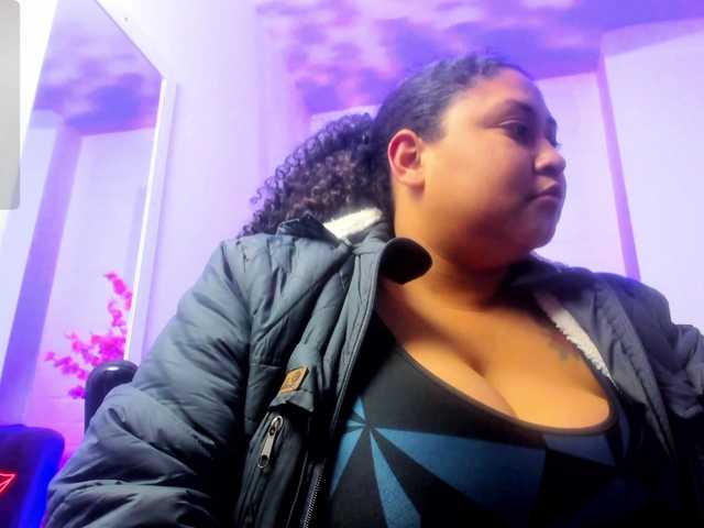 Ayliinn's BongaCams show and profile