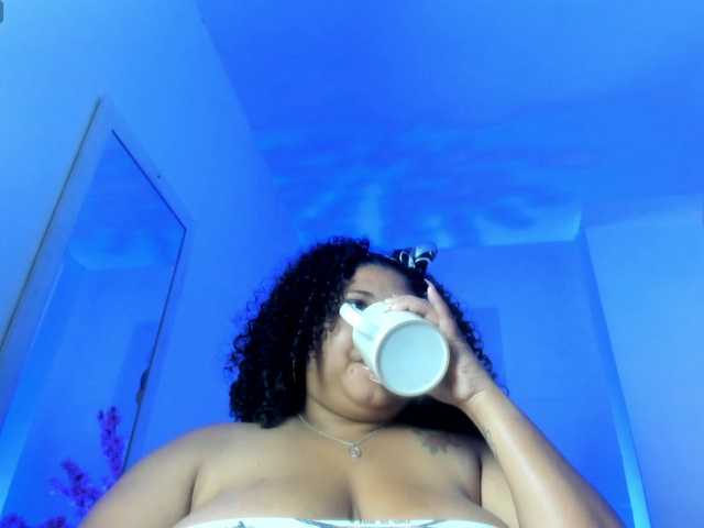 Ayliinn's BongaCams show and profile