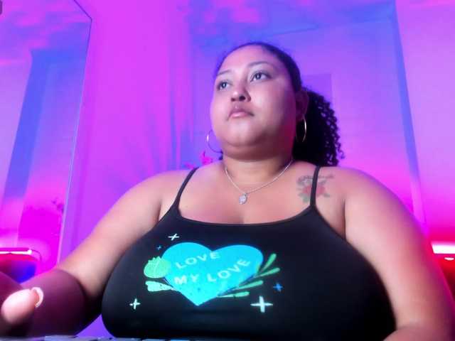 Ayliinn's BongaCams show and profile