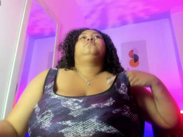 Ayliinn's BongaCams show and profile