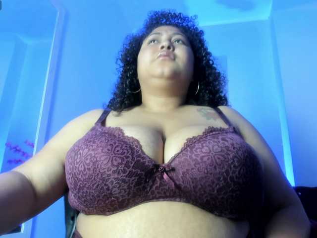 Ayliinn's BongaCams show and profile