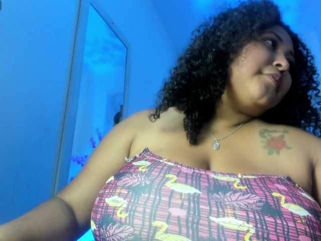 Ayliinn's BongaCams show and profile