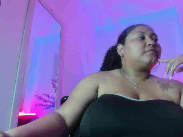 Ayliinn Live Webcam on BongaCams