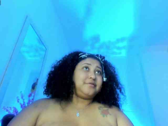 Ayliinn Live Webcam on BongaCams