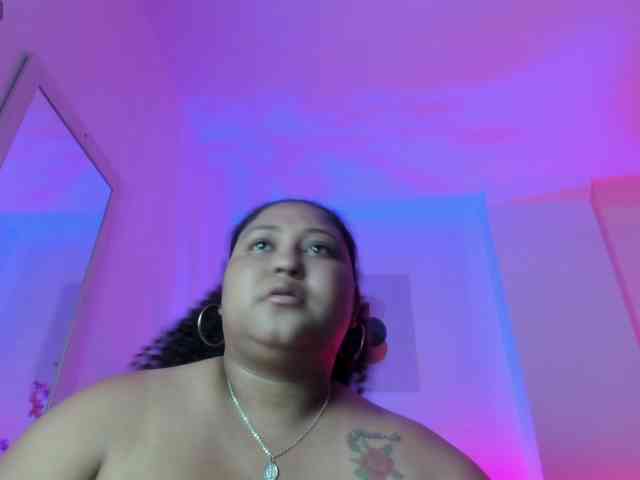 Ayliinn Live Webcam on BongaCams