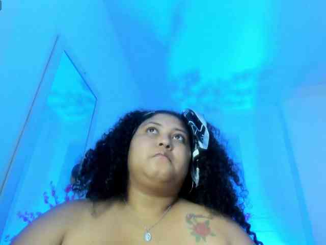 Ayliinn Live Webcam on BongaCams