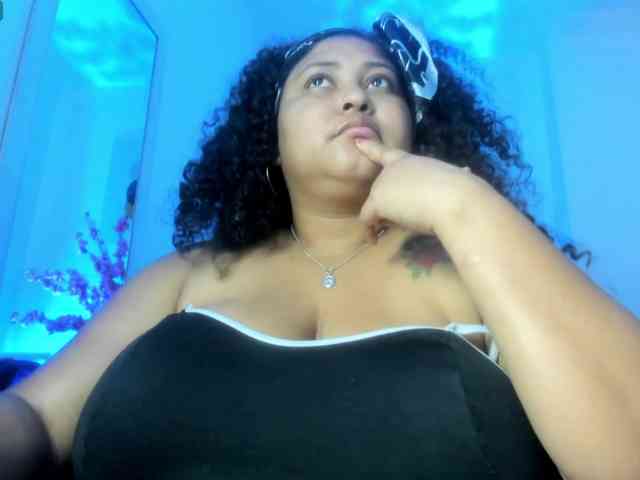 Ayliinn Live Webcam on BongaCams