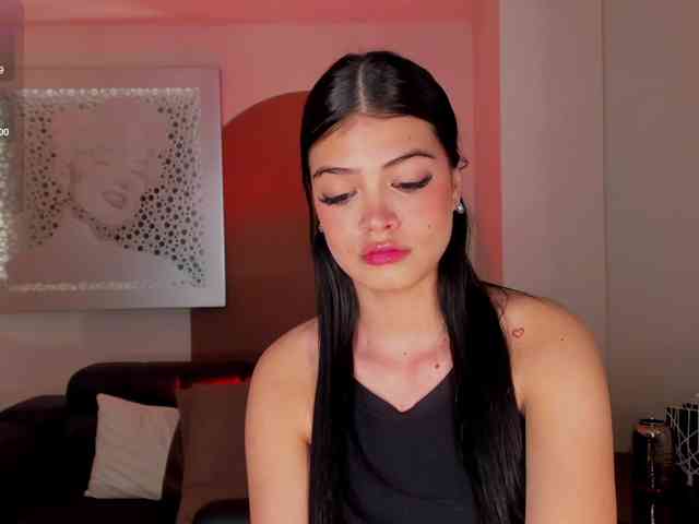 NiaMiller webcam