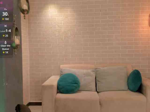 NiaMiller webcam