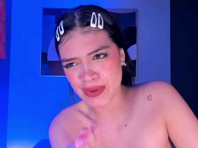 NiaMiller webcam