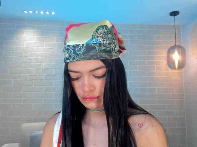 NiaMiller webcam