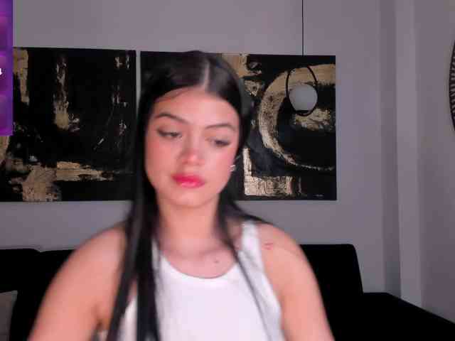 NiaMiller webcam
