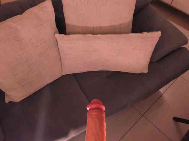 NiaMiller webcam