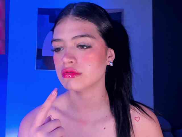 NiaMiller webcam