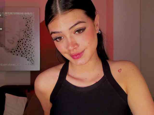 NiaMiller webcam