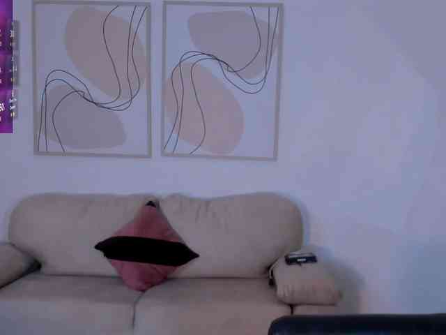NiaMiller webcam