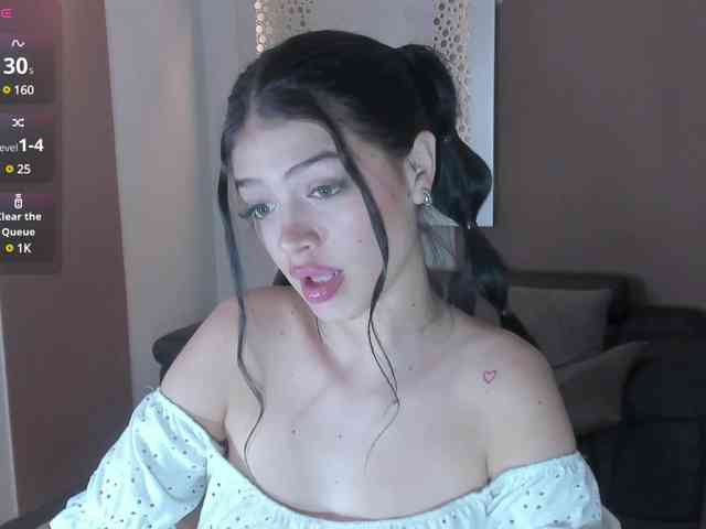 NiaMiller webcam