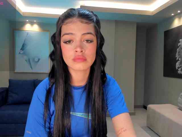NiaMiller webcam