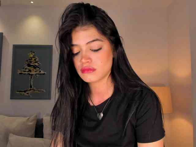 NiaMiller webcam