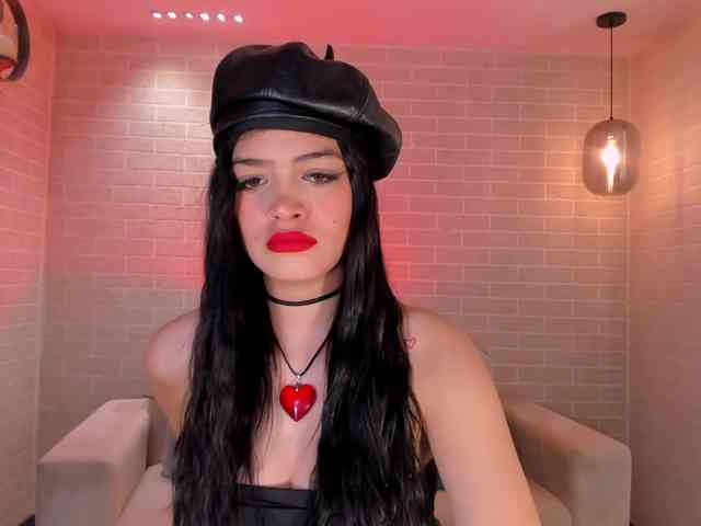 NiaMiller webcam