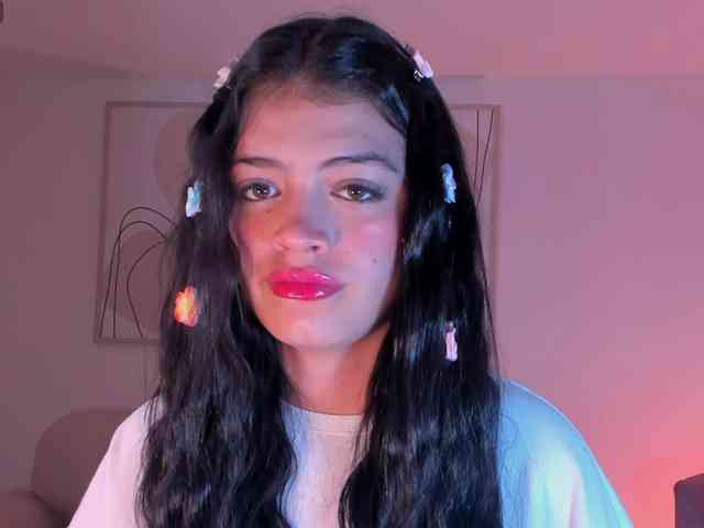 NiaMiller webcam
