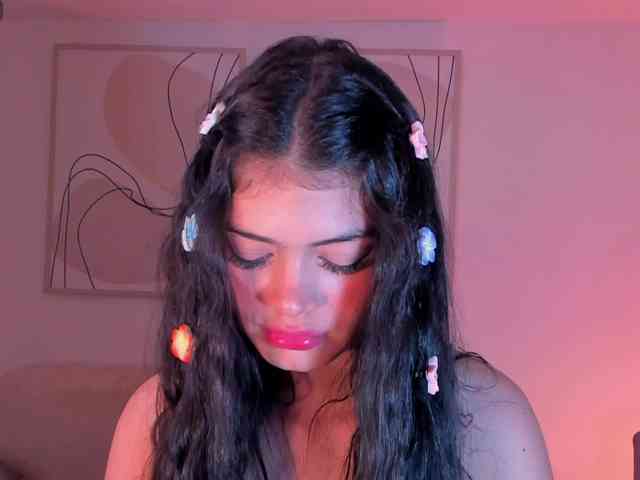 NiaMiller webcam