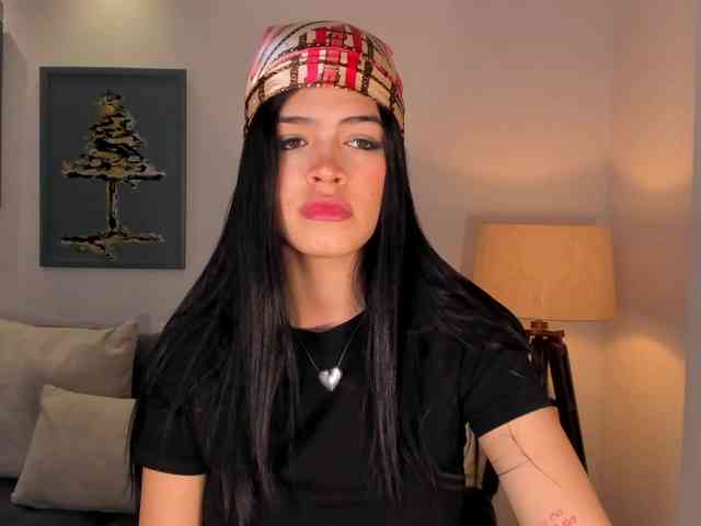 NiaMiller webcam