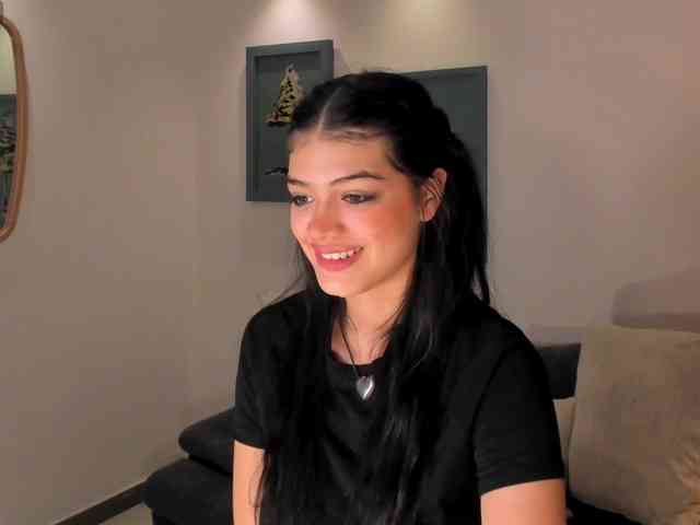 NiaMiller webcam