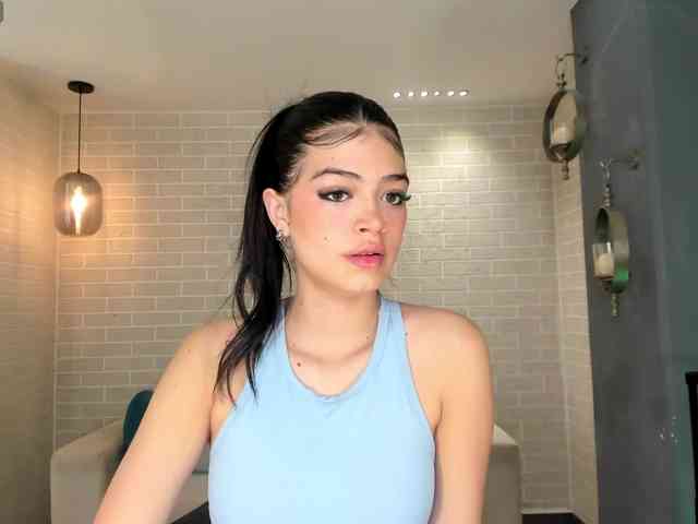 NiaMiller webcam