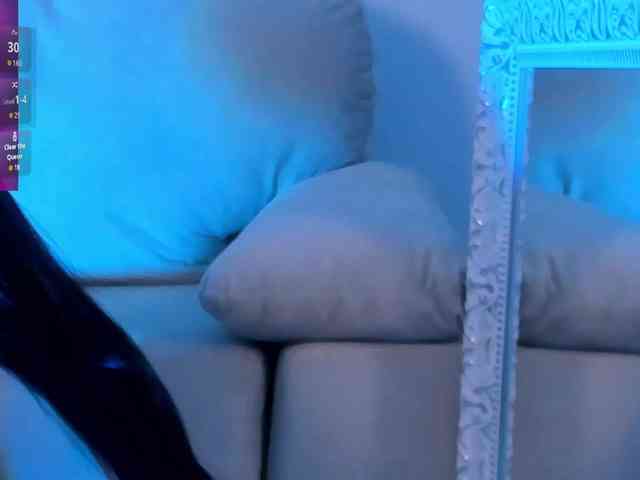 NiaMiller webcam